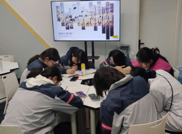 加强学生心理健康教育既要在面上“织布”又要在点上“绣花” 加强学生心理健康教育既要在面上“织布”又要在点上“绣花”