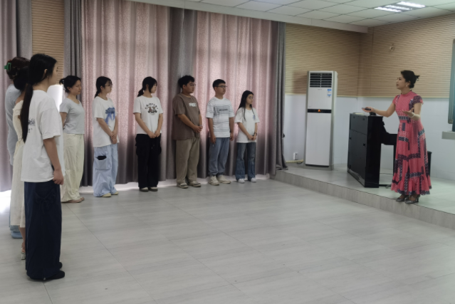 而教育服务形状正在发生深入革新呈现教育规划师新职业 而教育服务形状正在发生深入革新呈现教育规划师新职业